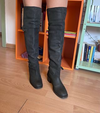 Botas altas piel Massimo Dutti negras