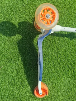 Patinete Oxelo B100 3 Ruedas Naranja/Azul