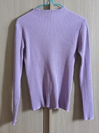 Maglia lilla collo alto