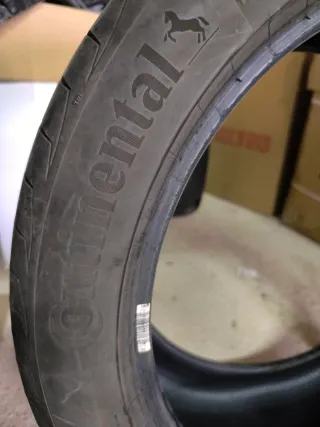 Neumático Continental