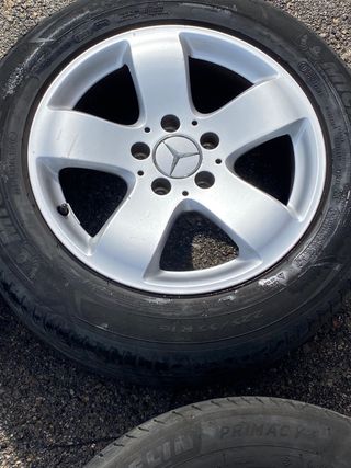 Llantas Mercedes W211 Vito Michelin 225/55 R16