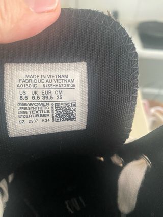 Converse All Star Brillo Negro y Dorado Talla X