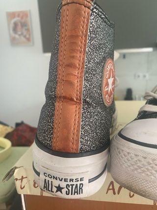 Converse All Star Brillo Negro y Dorado Talla X