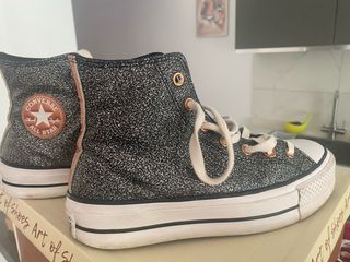 Converse All Star Brillo Negro y Dorado Talla X