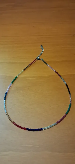 Gargantilla de cuentas multicolor