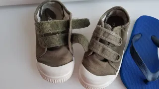 Lote 2 pares calzado infantil unisex Talla 27