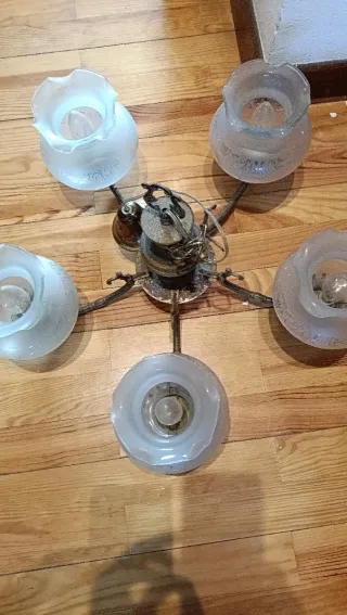 Lámpara de techo de cristal y metal