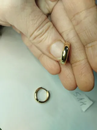 P514 Orecchini cerchio inox oro 1,7 mm uomo