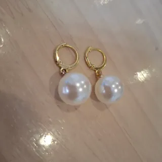 Collar y zarcillos de dama