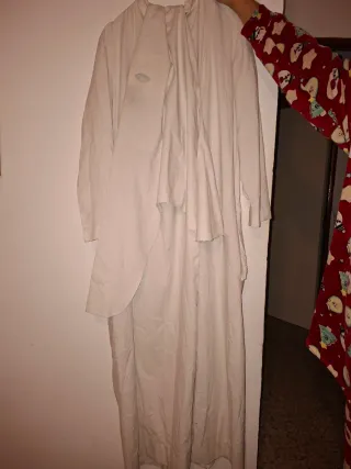 Túnica Nazareno Blanca no tiene cola