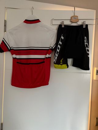 Conjunto Ciclismo Niño Scott