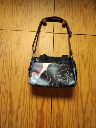 Bolso Anekke Negro y Multicolor
