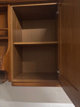 Muebles de cocina de madera y piedra