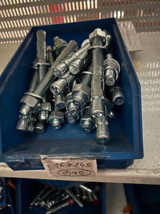 Taco metalico de expansión 16 x 145