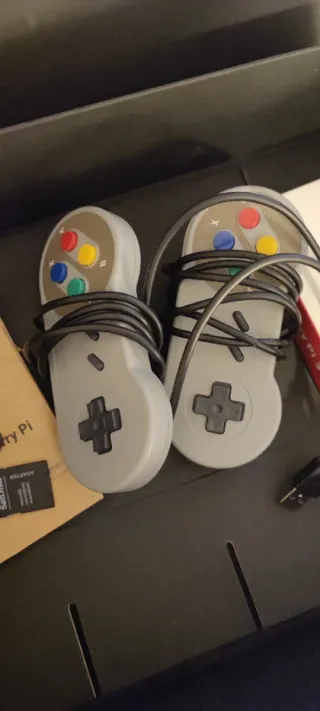 Raspberry Pi 3 Model B con accesorios