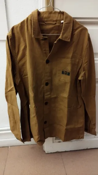 Camisa de hombre marrón gruesa