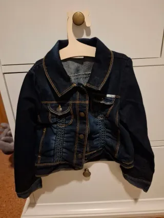 Conjunto niña chaqueta vaquera y blusa 4 años
