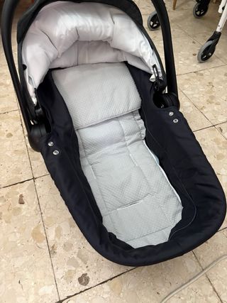 Carrito de bebé con capazo y silla CAM