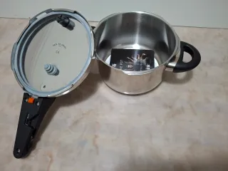 Pentola a Pressione WMF Professionale Nuova