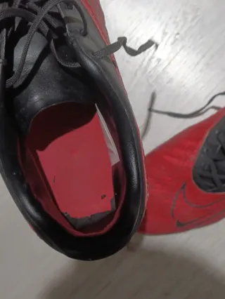 Zapatos de fútbol Nike Phantom rojos