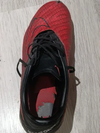 Zapatos de fútbol Nike Phantom rojos