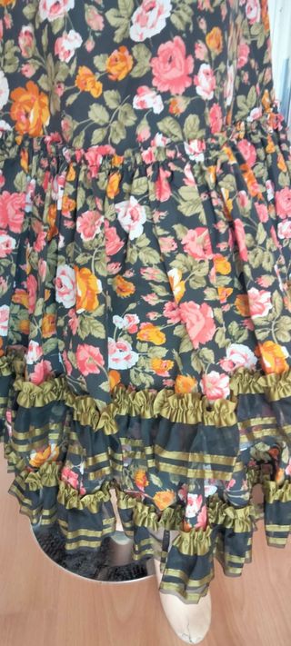 Traje Flamenca Talla 36-38 Negro Flores