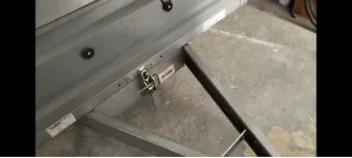 Remolque basculante con lona