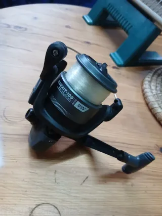 Carrete de pesca Bauxit-100 SW