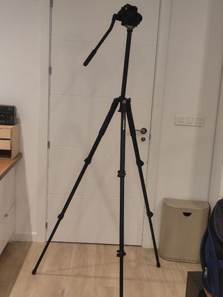 Trípode Manfrotto 055XH + Rótula Video 501HDV