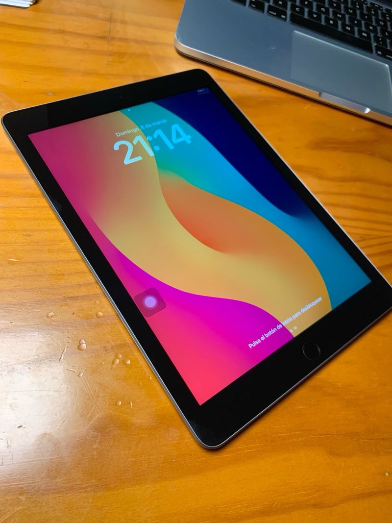 iPad 6ª Gen 128GB Plata