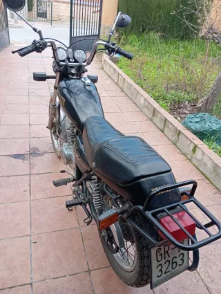 Yamaha Special 250 Negra