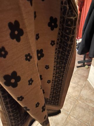 Sciarpone donna fantasia fiori 95/70,lana e cachem