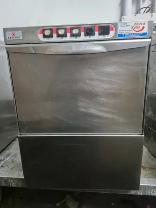 Lavavajillas industrial