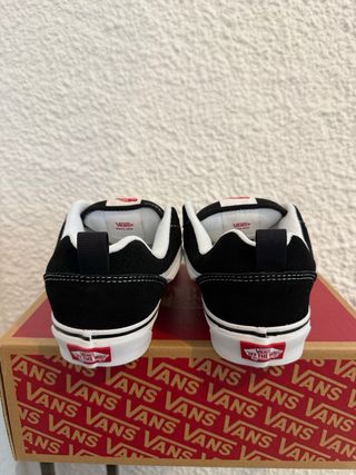 Vans Knu Skool