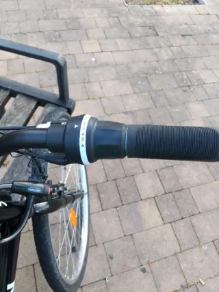 Bicicleta BTWIN Riverside 100 + Accesorios