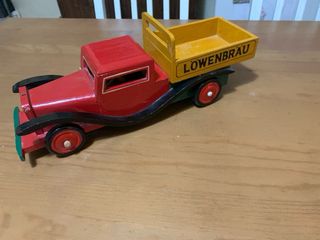 Modellino Camion Legno Vintage Löwenbräu