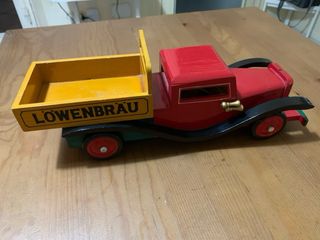Modellino Camion Legno Vintage Löwenbräu