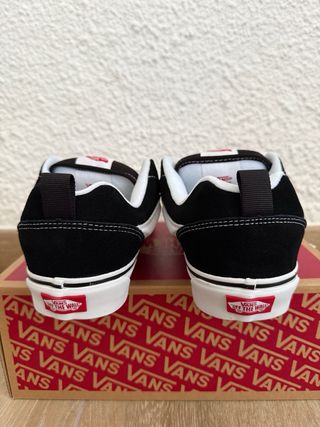 Vans Knu Skool