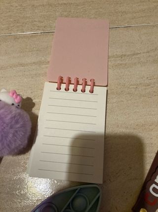 Set manualidades: boli, libreta, pop-it, llavero