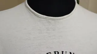 Camiseta  bordada.Marca Repunt Brisa