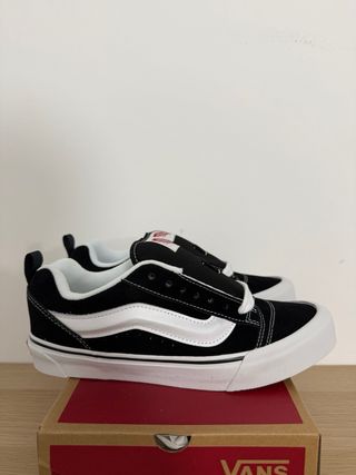 Vans Knu Skool