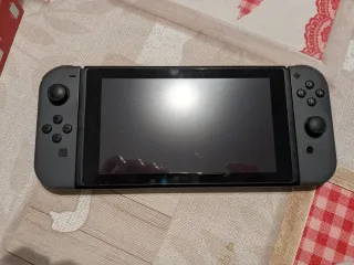 Nintendo Switch + Accessori VR e Giochi