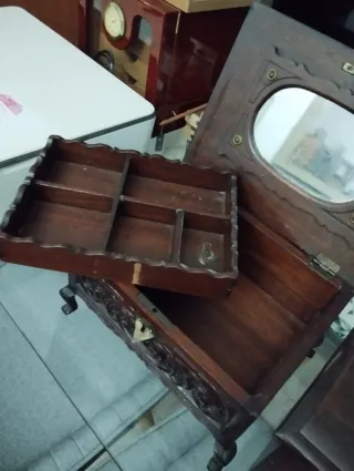 Joyeros antiguos de madera tallada