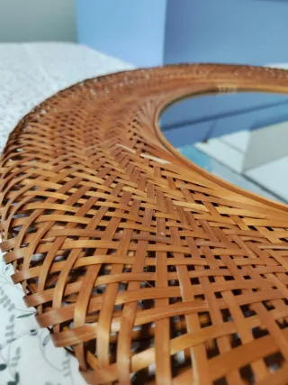 Espejo redondo de mimbre