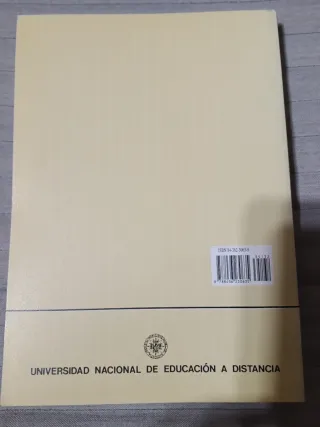 Problemas de álgebra con indicaciones teóricas