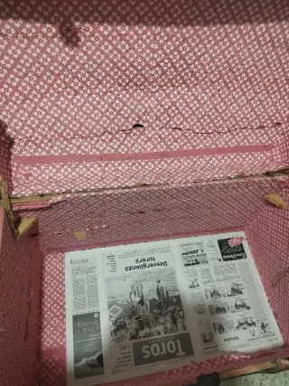 Baúl antiguo decorativo o de almacenaje