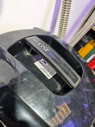 Aspiradora Hyla con accesorios