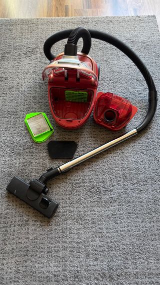 Aspiradora Rowenta Compacta 2000W Roja