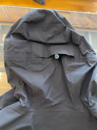 Cortavientos nuevo 600€ Helly Hansen MITAD PRECIO