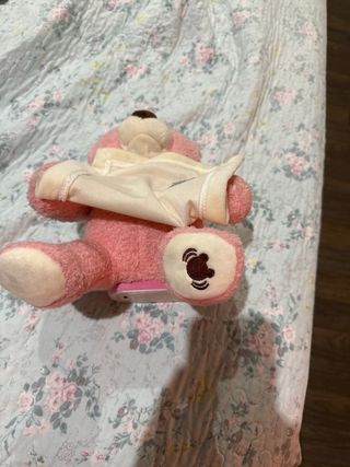 Oso de peluche rosa Gund con pañuelo